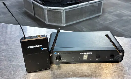 Samson Concert 88x Wireless Headset Microphone System (D: 542 to 566 MHz)